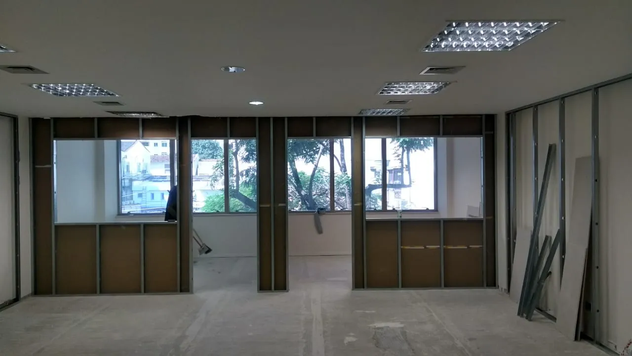 Estrutura metálica para loja